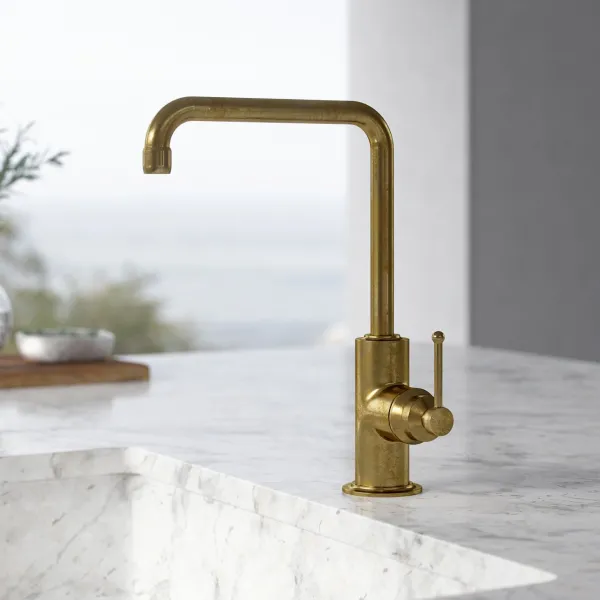 Hassel&Teudt HKV102 - Kjøkkenkran med svingbar tut U200 mm polert messing naturfarget