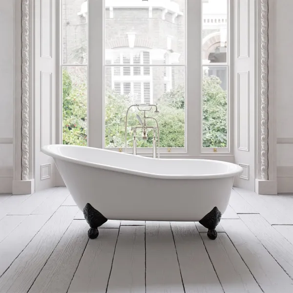 The Joyus 170 - Black & White, emaljert støpejernsbadekar