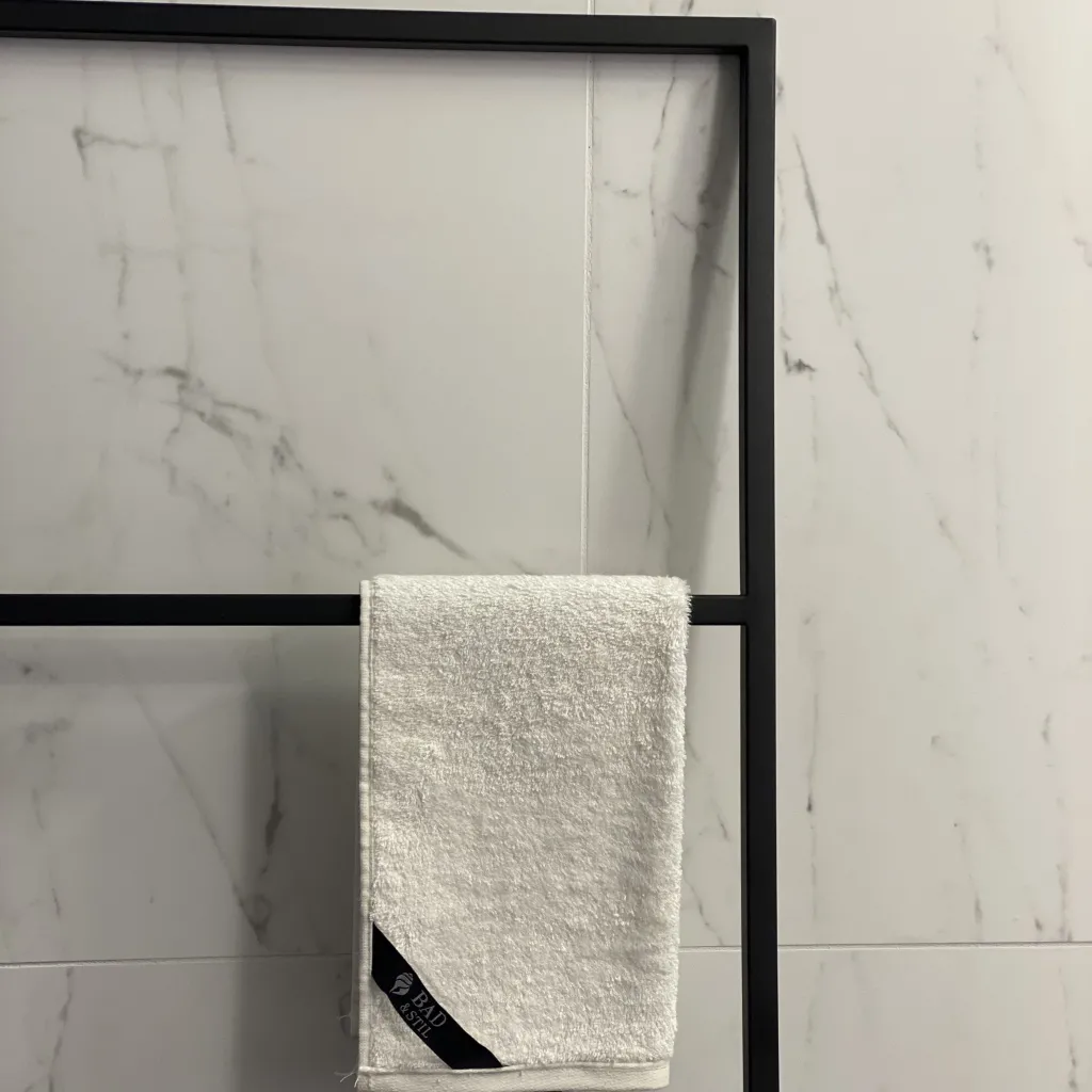 Pulcher Towel Rack PTR83 - Matt svart