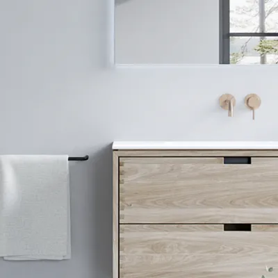 CPH Tapwork Soft 180L - Snekkermøbler i naturlig eik inkl. Matt hvit SolidTec-vask