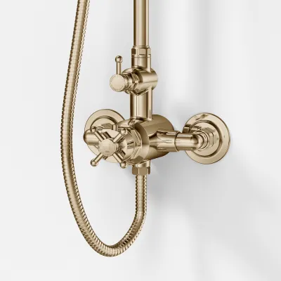 Hassel&Teudt HBT900 - SmartTerm dusjstangsett m/Ø21 cm. Rain DeLuxe m/EasyClean, polert messing Natural
