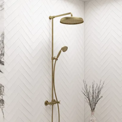 Hassel&Teudt HBR800 S02 - Dusjstangsett m/Ø31 cm. Rain DeLuxe m/EasyClean, polert messing Natural