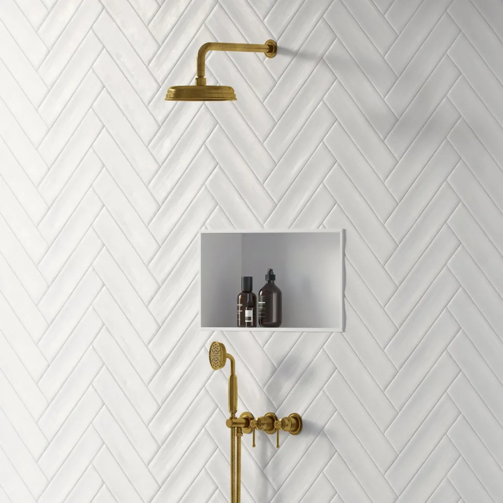 Hassel&Teudt HBR801 S01 - Dusjsett m/Ø21 cm. Rain DeLuxe m/EasyClean, Vegg, Polert messing Naturfarget