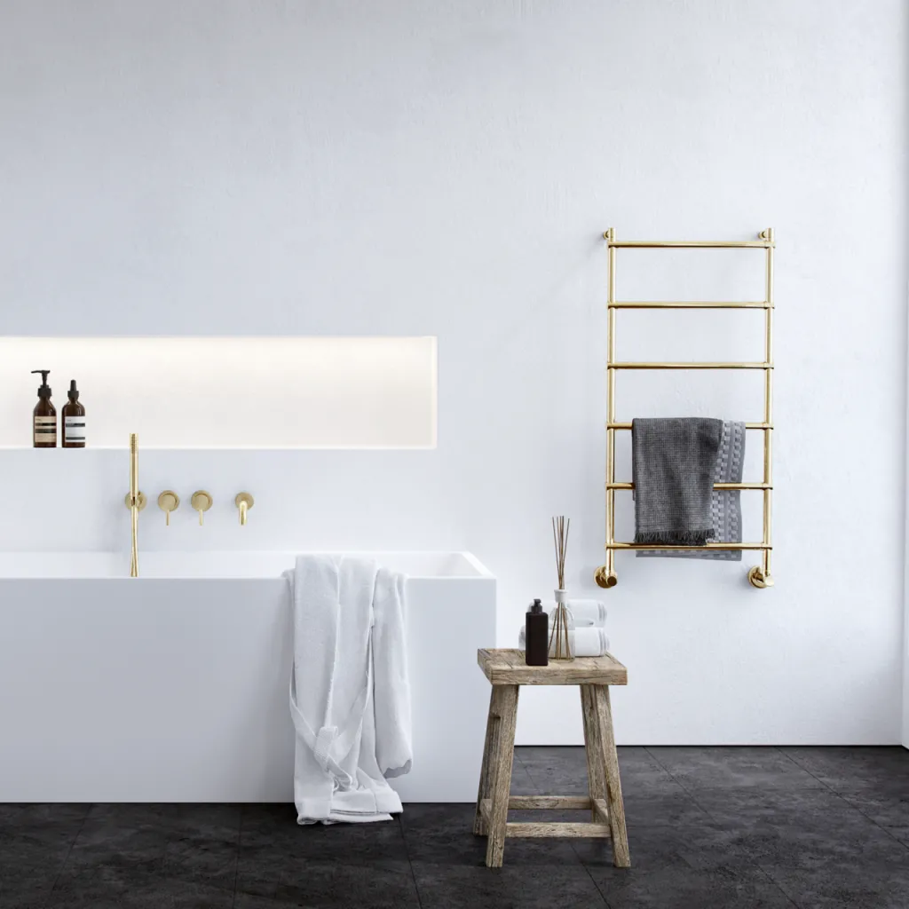 Vetro DeLuxe 442/6 - Vannbasert håndkletørker, messing natur