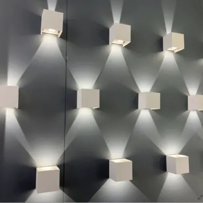 UP&DOWN - LED Vegglampe, 100x100, IP 54, Hvit