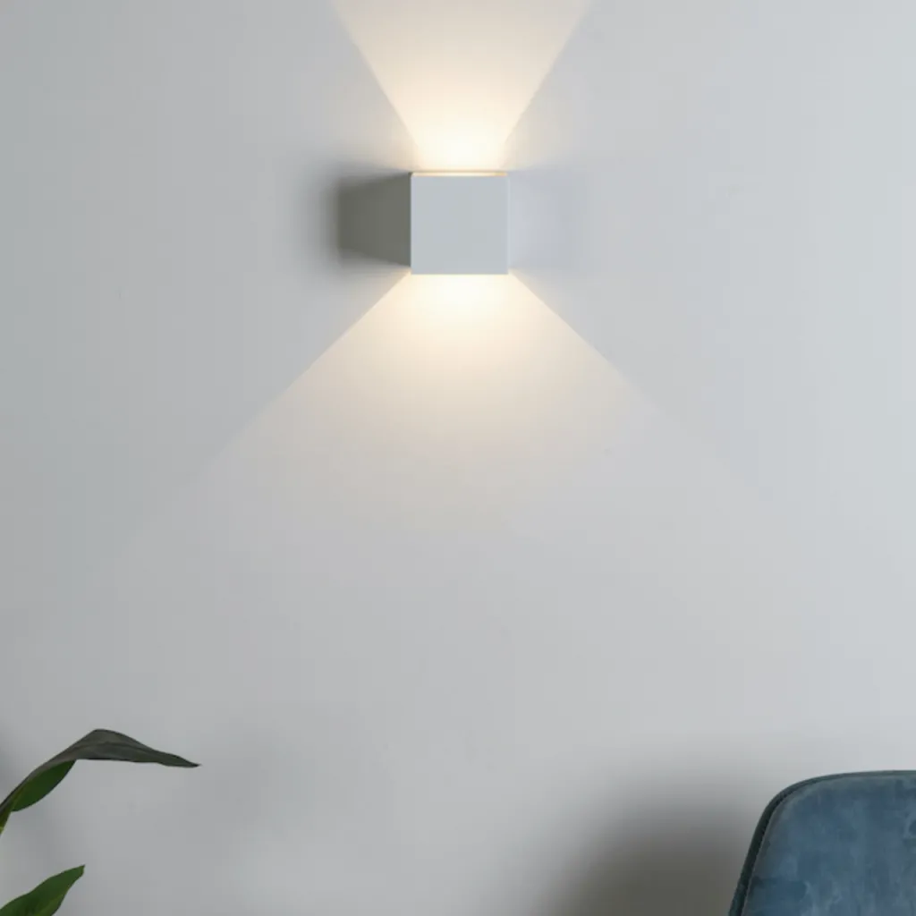 UP&DOWN - LED Vegglampe, 100x100, IP 54, Hvit